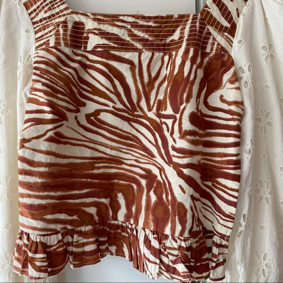 Love the Label Smocked Puff-Sleeve Blouse Animal Print Size XS NWT - Picture 7 of 8